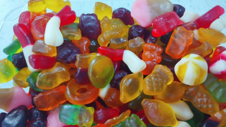 قابل سفارش از ۱۰۰ گرم به بالا